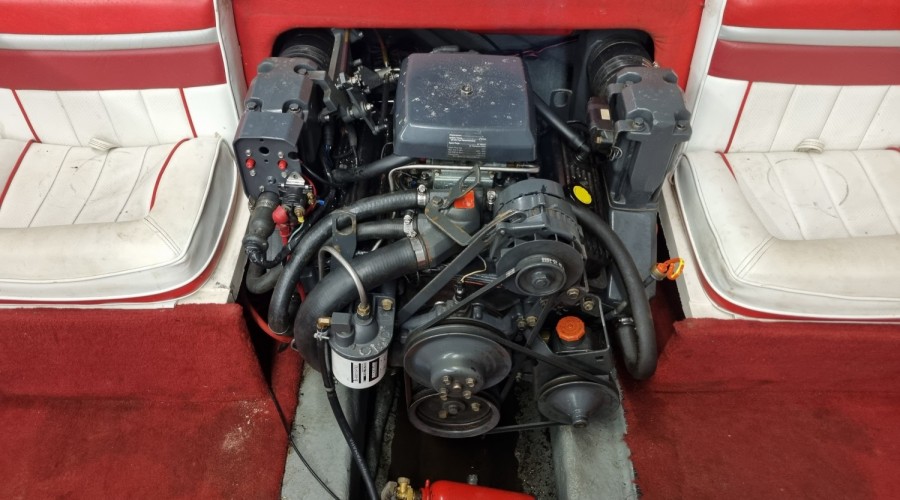 Sunbird Corsair 205 Bowrider met 4,3 V6 (inruilaanbieding)
